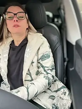 Snapshot of LadyLena1 chatting on November 2025 05:04:01 PM LadyLena1 online show from November 2025 05:04:01 PM