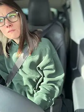 Snapshot of LadyLena1 chatting on November 2025 07:48:02 PM LadyLena1 online show from November 2025 07:48:02 PM