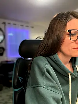 Snapshot of LadyLena1 chatting on November 2025 12:11:02 AM LadyLena1 online show from November 2025 12:11:02 AM