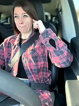 Snapshot of LadyLena1 chatting on November 2025 06:12:01 PM LadyLena1 online show from November 2025 06:12:01 PM