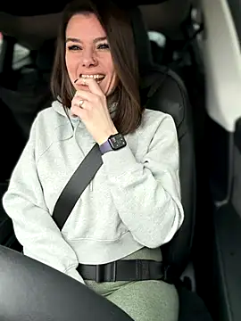 LadyLena1 online show from December 2025 09:10:02 PM