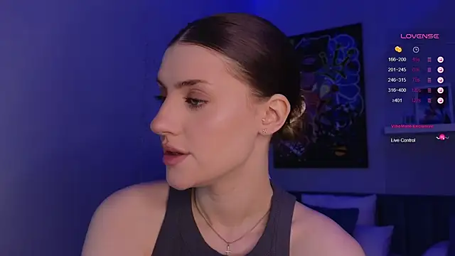 Snapshot of Skinny_Alice chatting on January 2025 01:13:02 AM Skinny Alice online show from January 2025 01:13:02 AM
