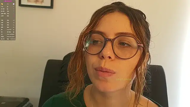 Snapshot of irinasweet27 chatting on February 2025 03:58:02 PM irinasweet27 online show from February 2025 03:58:02 PM