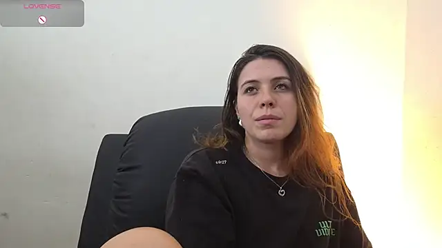 Snapshot of irinasweet27 chatting on October 2025 12:31:02 AM irinasweet27 online show from October 2025 12:31:02 AM