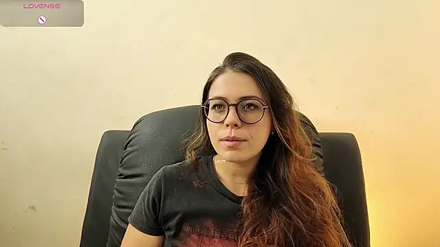 Snapshot of irinasweet27 chatting on November 2025 03:54:01 PM irinasweet27 online show from November 2025 03:54:01 PM