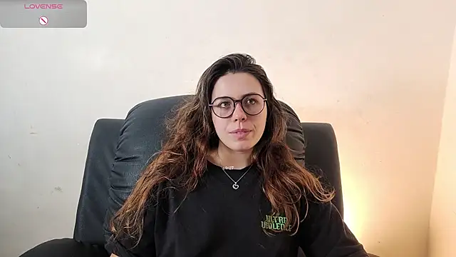 Snapshot of irinasweet27 chatting on November 2025 03:15:01 AM irinasweet27 online show from November 2025 03:15:01 AM