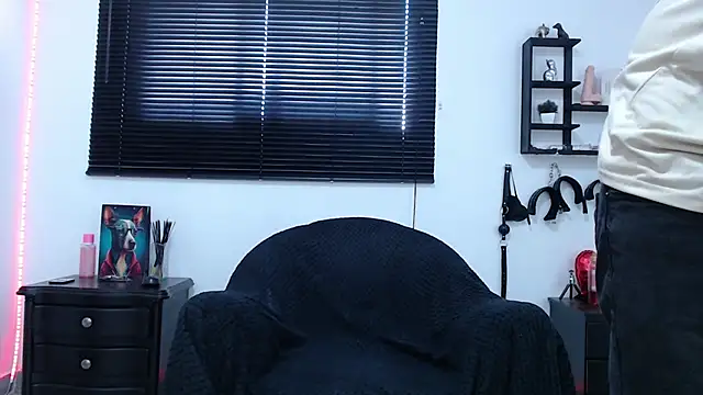 KinkyAllisonSub online show from February 2025 03:16:01 PM