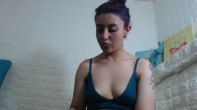 Snapshot of AngelaLinaresx69 chatting on November 2025 07:15:01 PM AngelaLinaresx69 online show from November 2025 07:15:01 PM