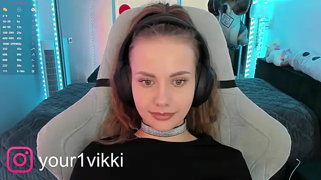 Snapshot of Vikki_Cheese chatting on February 2025 09:04:02 AM Vikki Cheese online show from February 2025 09:04:02 AM