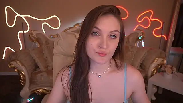 EmmyCharmm online show from October 2025 05:48:02 AM