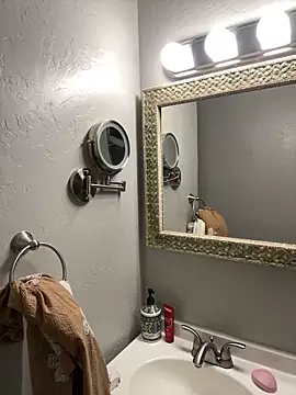 Snapshot of demonslayerr999 chatting on December 2024 08:41:01 AM demonslayerr999 online show from December 2024 08:41:01 AM