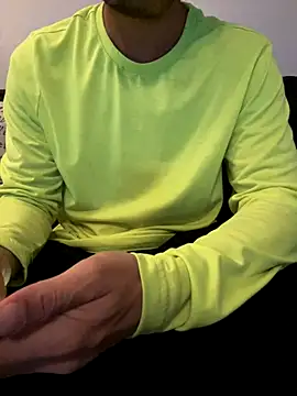 Snapshot of demonslayerr999 chatting on December 2024 07:43:01 AM demonslayerr999 online show from December 2024 07:43:01 AM