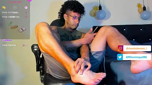 Snapshot of FuckHardlove chatting on January 2025 05:09:01 AM FuckHardlove online show from January 2025 05:09:01 AM