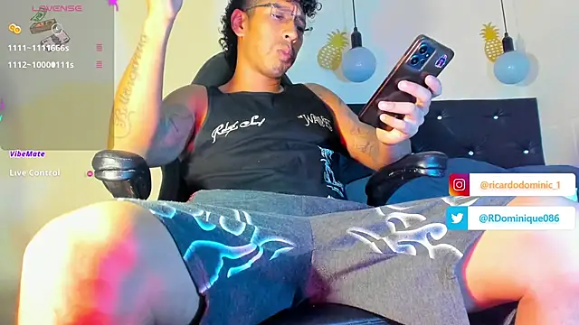 Snapshot of FuckHardlove chatting on February 2025 02:36:02 AM FuckHardlove online show from February 2025 02:36:02 AM