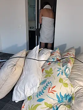 Ameellie online show from January 2025 07:10:02 PM