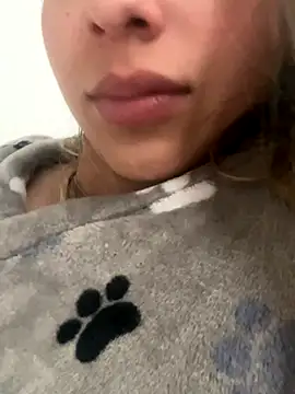 Ameellie online show from September 2025 01:38:01 PM