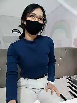 I AM NOT A SLUT online show from December 2024 02:32:01 AM