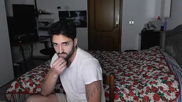 Alexox02 online show from November 2025 04:51:01 PM