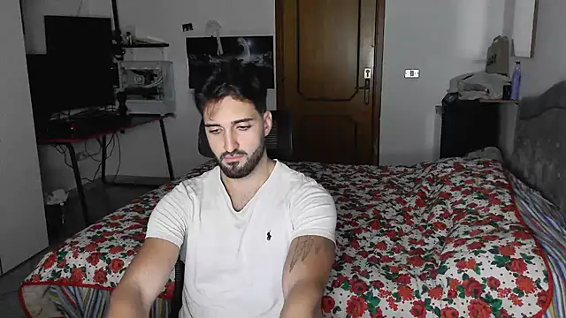 Alexox02 online show from November 2025 08:35:02 PM