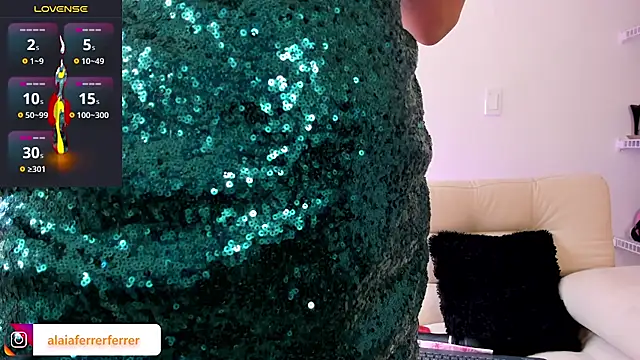 Alaia Ferrer  online show from March 2025 09:32:02 PM