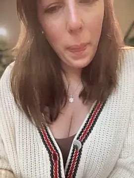 MommmyYummy online show from April 2026 02:25:02 PM