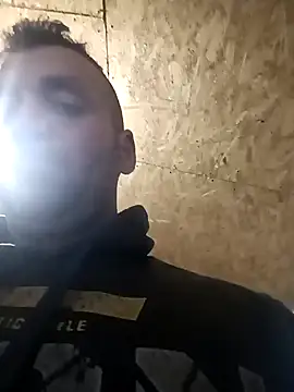 Snapshot of florin421 chatting on December 2024 08:22:02 AM florin421 online show from December 2024 08:22:02 AM