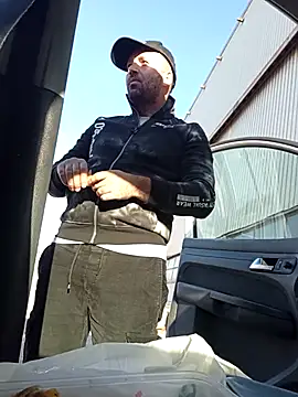 florin421 online show from April 2026 06:10:02 AM