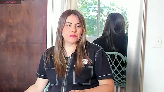 Snapshot of V_monse chatting on April 2026 03:07:01 PM V monse online show from April 2026 03:07:01 PM