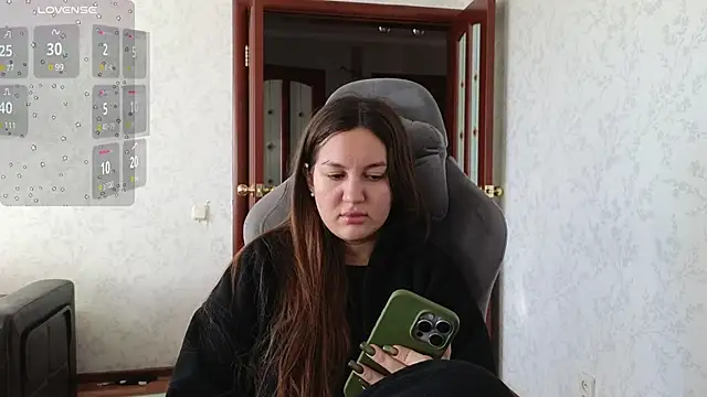 Nelly Fischer online show from January 2025 11:02:01 AM