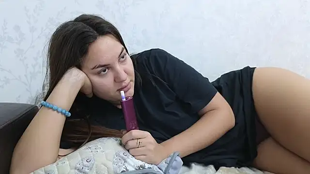 Nelly Fischer online show from January 2025 01:49:01 PM