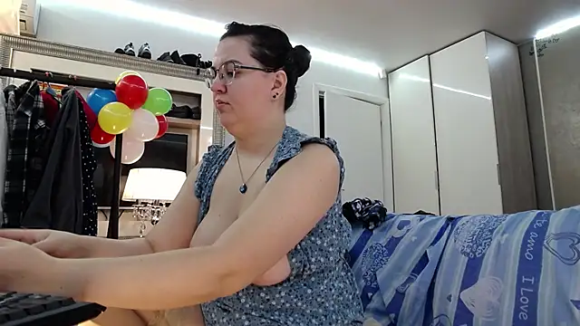 ILoveToFeelU online show from January 2026 09:40:02 PM