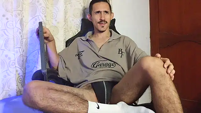 HomeAloneK online show from June 2026 07:27:02 PM