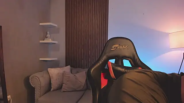 liam collins21 online show from February 2026 12:02:01 PM