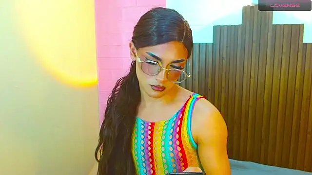 Snapshot of Mike_Nourr chatting on December 2024 09:35:01 AM Mike Nourr online show from December 2024 09:35:01 AM