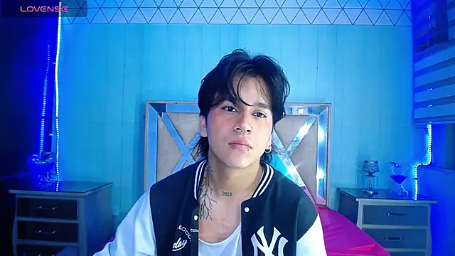 alex 477 online show from November 2025 11:45:01 AM