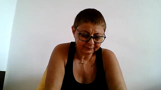 roseblak42 online show from September 2025 11:10:02 AM