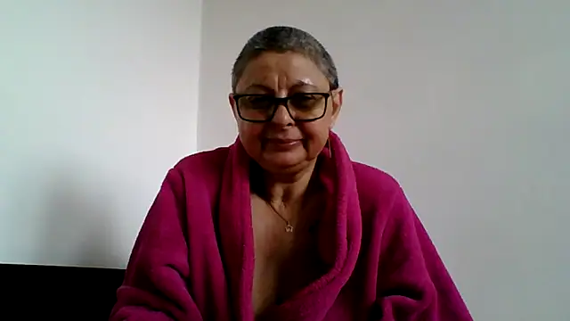 roseblak42 online show from April 2026 07:58:02 AM