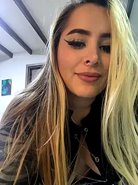 Snapshot of natashasweet chatting on September 2025 01:07:02 AM natashasweet online show from September 2025 01:07:02 AM