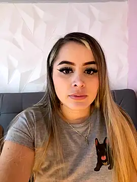 Snapshot of natashasweet chatting on September 2025 10:15:02 PM natashasweet online show from September 2025 10:15:02 PM