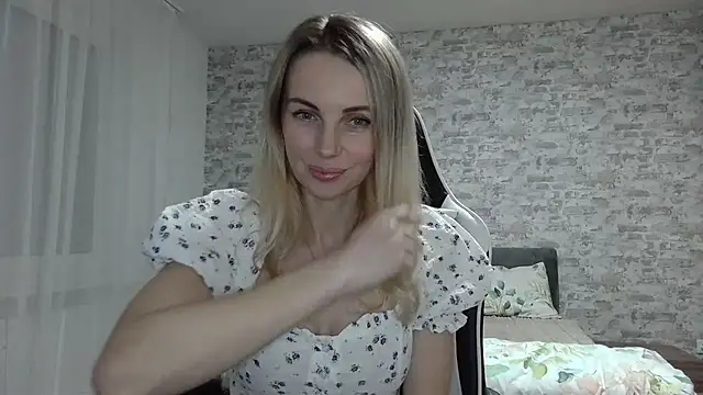 Snapshot of AlissonBia chatting on April 2026 08:44:02 PM AlissonBia online show from April 2026 08:44:02 PM
