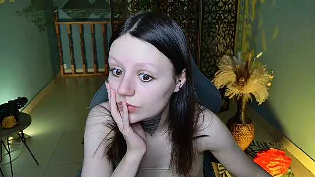 Snapshot of VeliraBraitberg chatting on December 2024 08:07:02 AM VeliraBraitberg online show from December 2024 08:07:02 AM