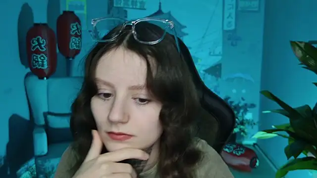 Snapshot of VeliraBraitberg chatting on February 2025 08:11:02 AM VeliraBraitberg online show from February 2025 08:11:02 AM