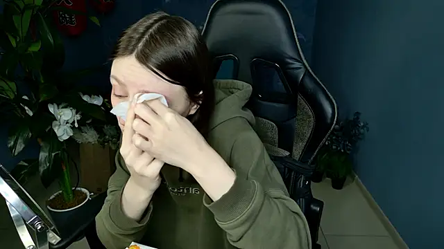 Snapshot of VeliraBraitberg chatting on March 2025 05:10:02 AM VeliraBraitberg online show from March 2025 05:10:02 AM