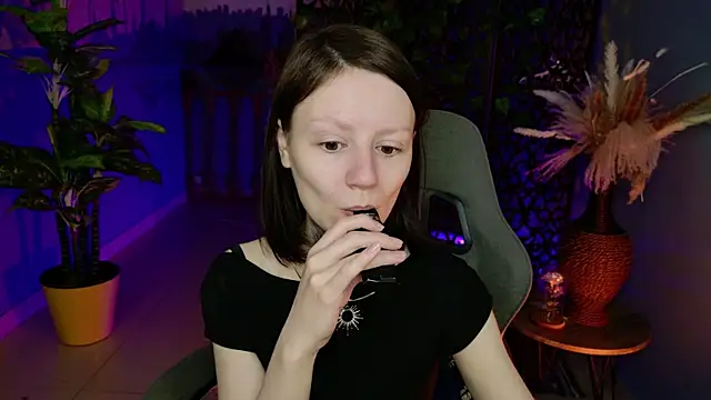 VeliraBraitberg online show from June 2026 05:44:01 AM