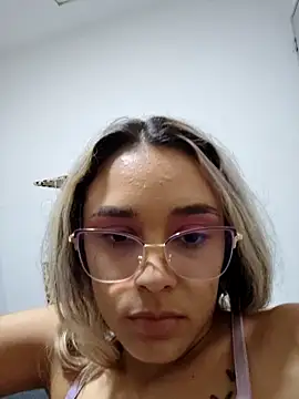 TaraaHot online show from March 2025 05:57:02 AM