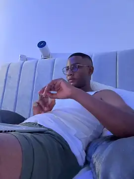 Arwens bell08 online show from January 2025 01:21:02 AM