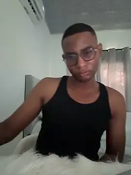 Arwens bell08 online show from February 2025 09:37:01 PM