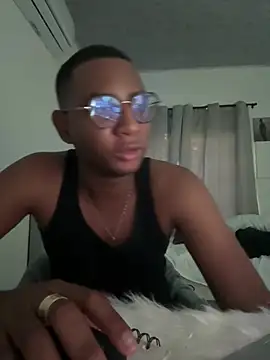 Arwens bell08 online show from March 2025 10:49:02 PM