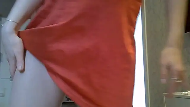 ZarinaSwift online show from May 2026 06:32:03 AM