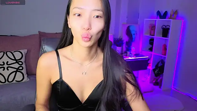  MIURA  online show from November 2025 12:13:01 AM